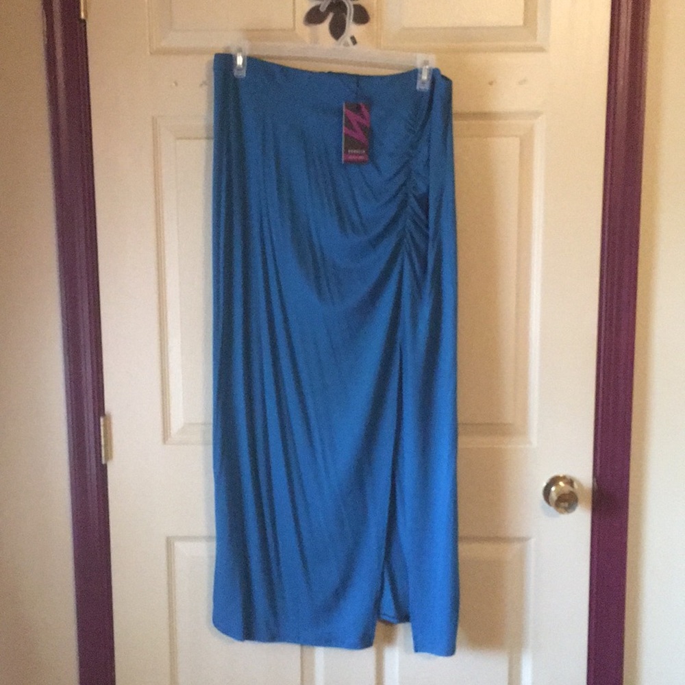 Doublju maxi skirt NWT